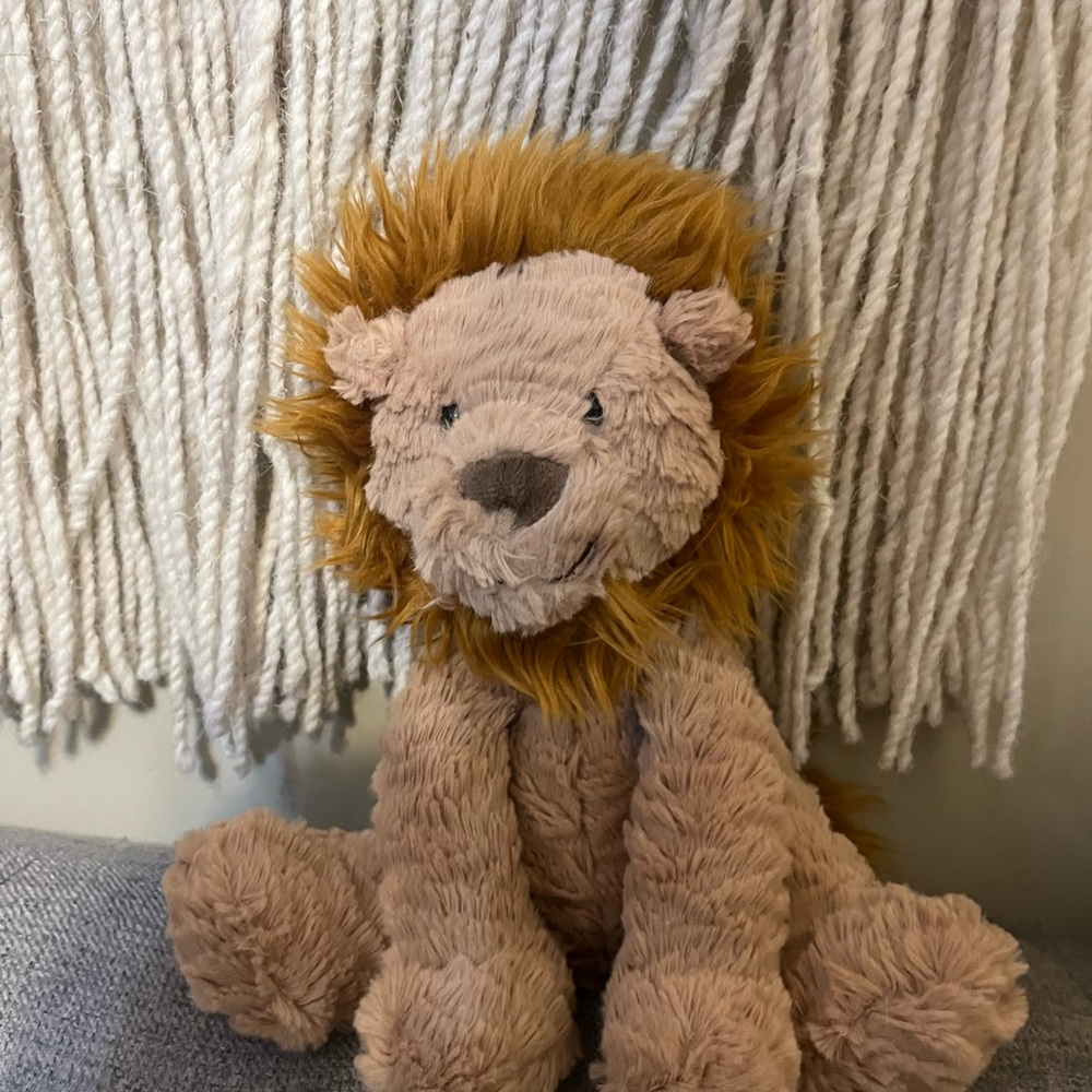 Jellycat fuddle wuddle lion